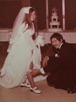 Vic and Roberta Luna’s wedding day in 1974.