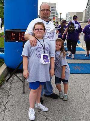 Tom Anderson of Indiana and daughters at PanCAN cancer walk 