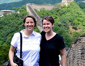 Molly Woodroofe and spouse Blair Parker at the Great Wall of China